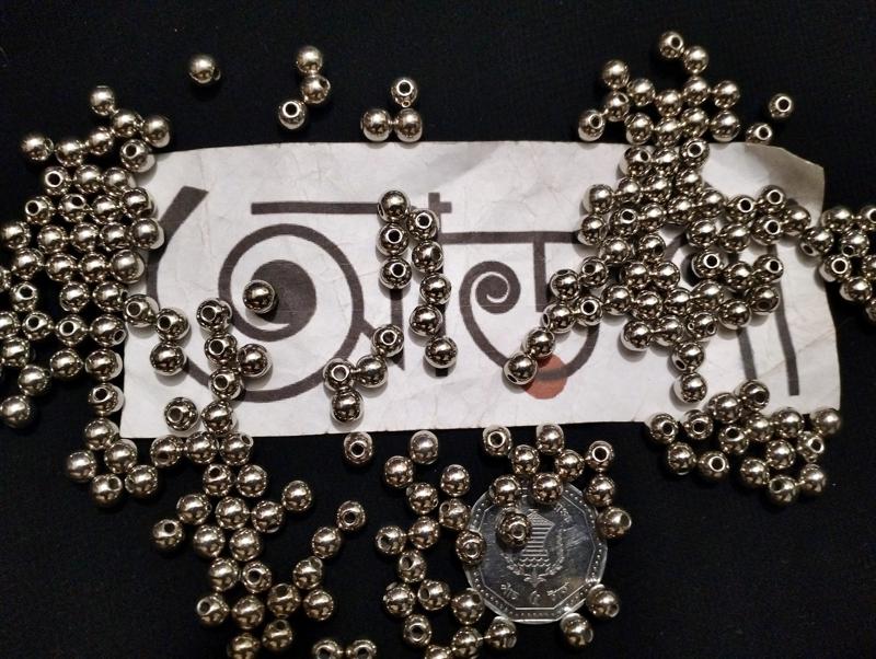 বিডস - সিলভার - মিডিয়াম