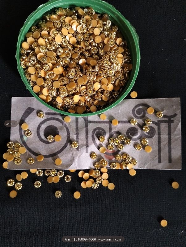 নাকফুল পুতি