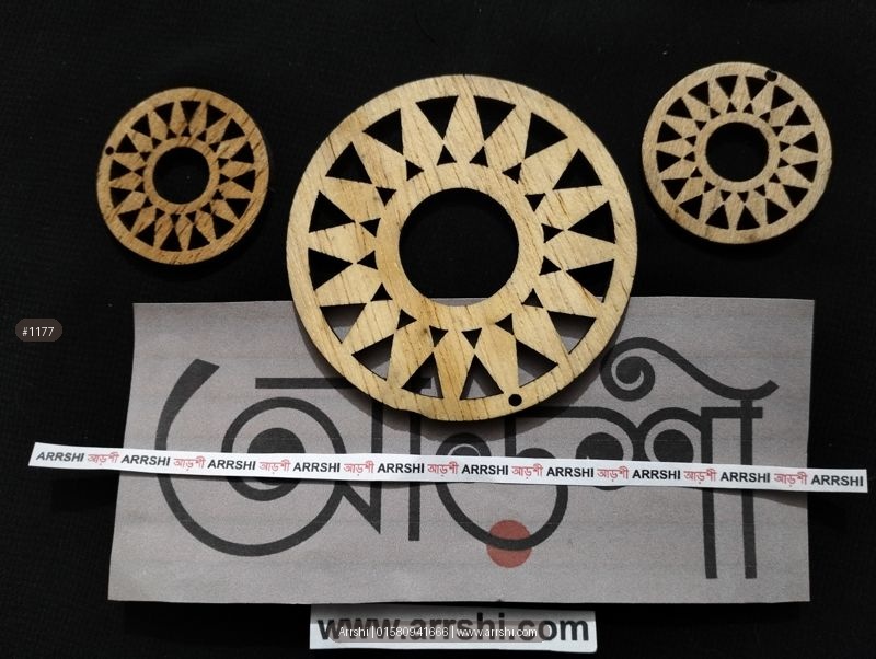 কাঠ গহনা