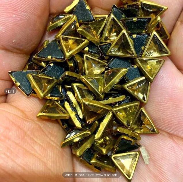 কুন্দন - ত্রিভুজ - গোল্ডেন